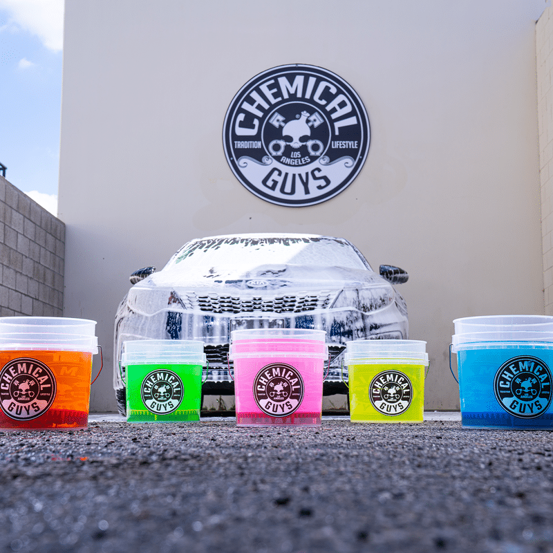 Chemical Guys Heavy Duty Ultra Clear Detailing Bucket - w/CG Logo (4.5 Gal)