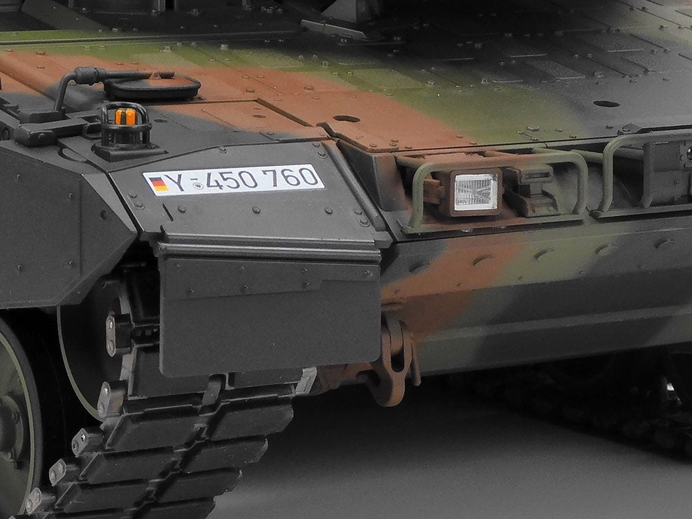 Tamiya RC Leopard 2 A7V Tank w/Option Kit - Item #56047