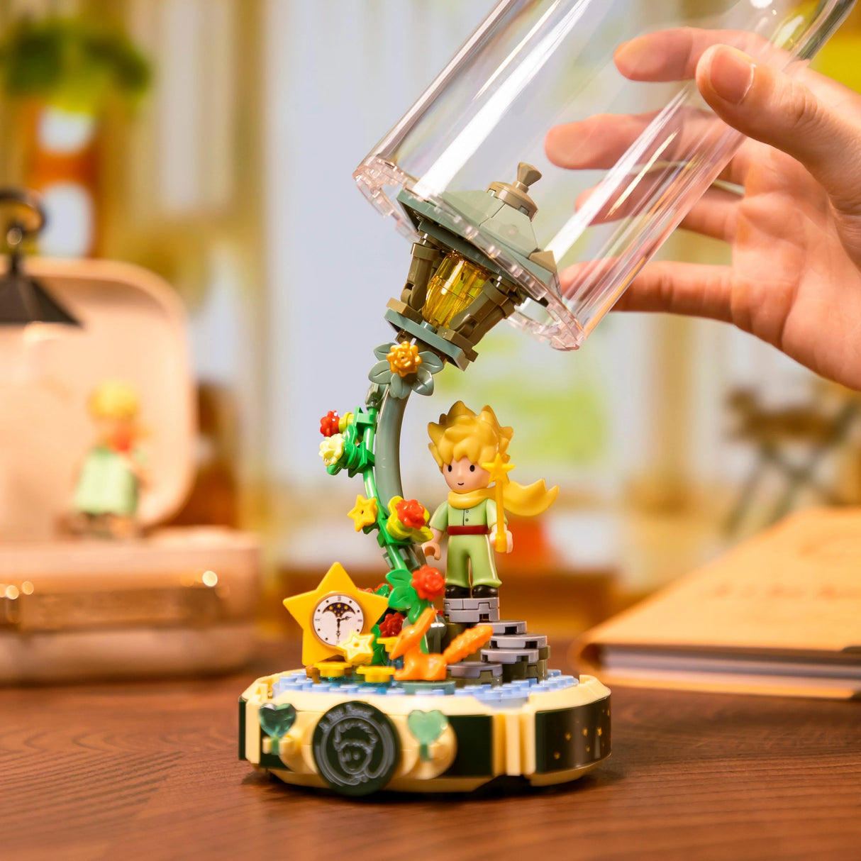 Pantasy Le Petit Prince™ Starlight Lamp 221 pcs Brick Model Kit 86321