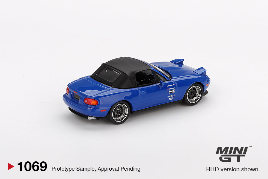 Mini GT Mazda Miata MX-5 (NA) Tuned Version Dark Blue RHD 1:64 - MGT01069-R