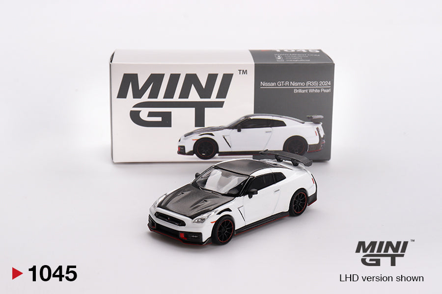 Mini GT Nissan GT-R Nismo 2024 Brilliant White Pearl RHD 1:64 - MGT01045-R