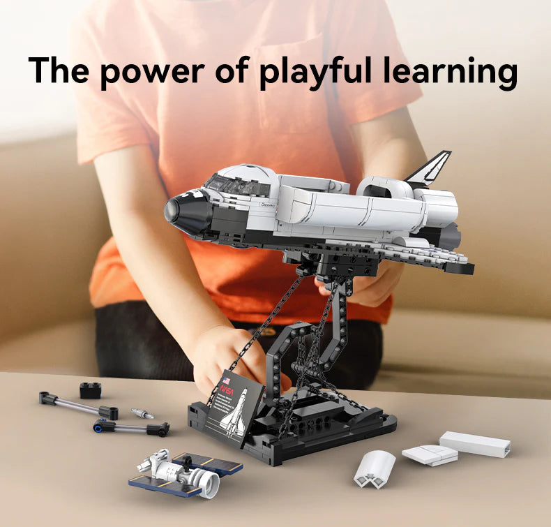 CaDA NASA Space Shuttle Discovery 475 Pieces Brick Model Kit C56051W