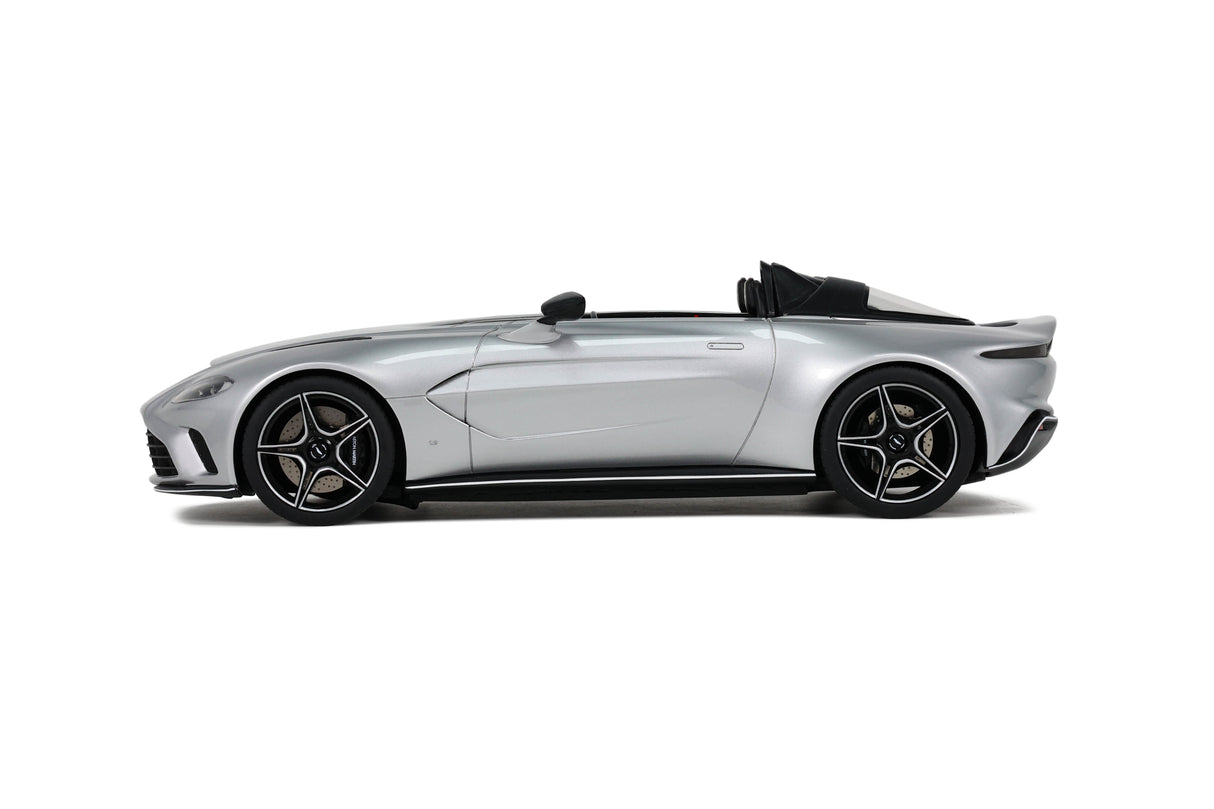 GT Spirit Aston Martin V12 Speedster 2020 Silver 1:18 - GT430