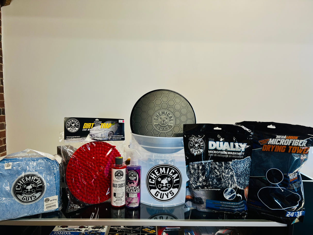 Chemical Guys Premium Plus Detailing Bucket Kit
