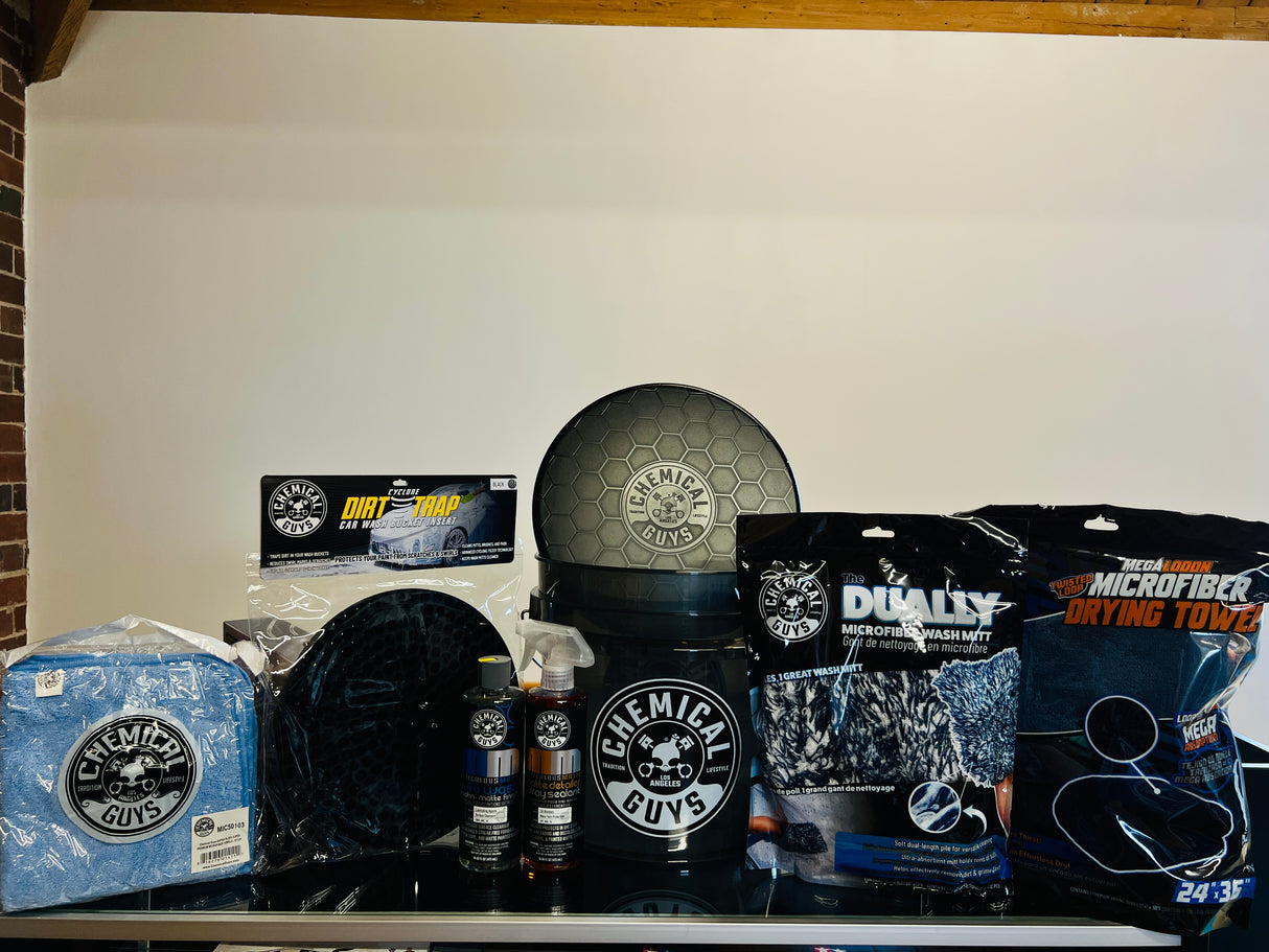 Chemical Guys Premium Plus Detailing Bucket Kit - Matte