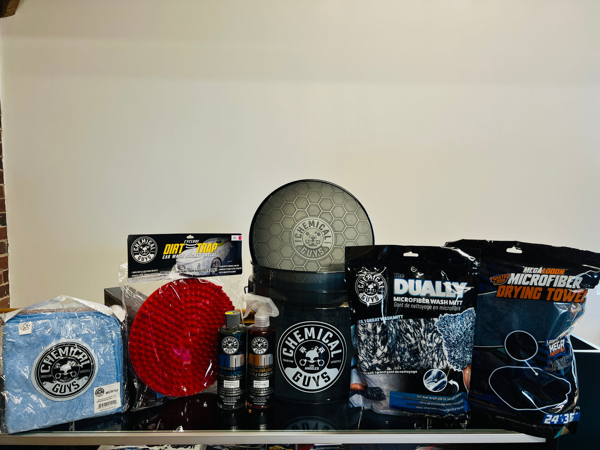 Chemical Guys Premium Plus Detailing Bucket Kit - Matte