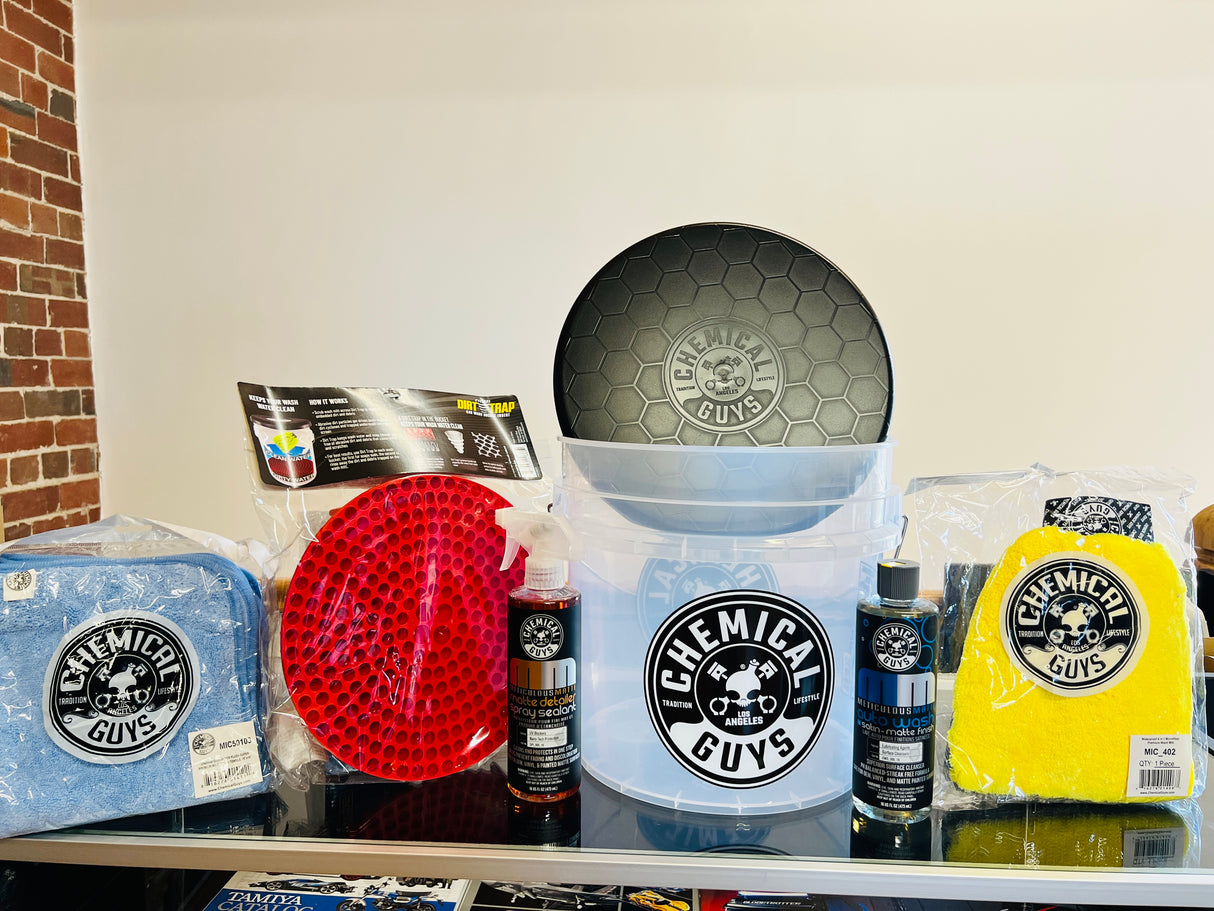 Chemical Guys Heavy Duty Detailing Bucket Kit - Matte