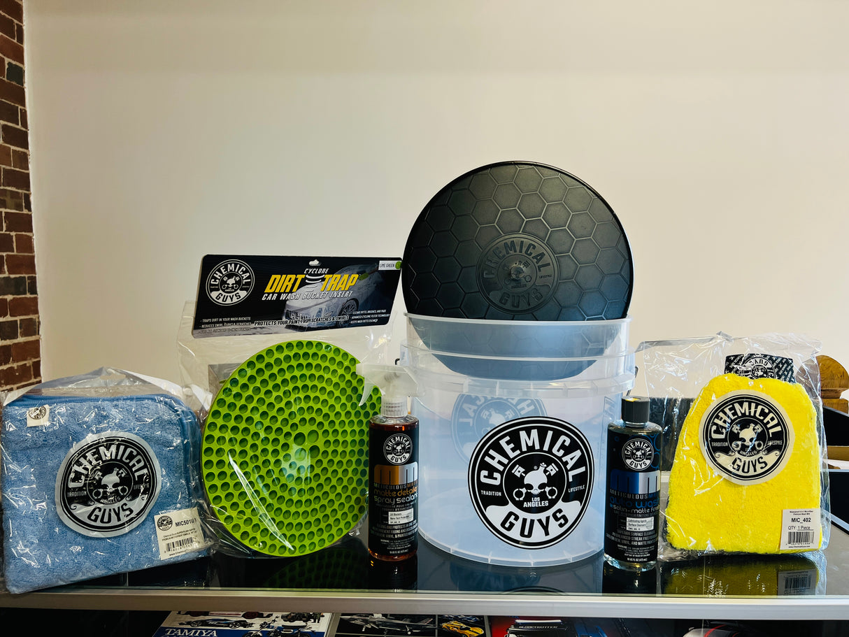 Chemical Guys Heavy Duty Detailing Bucket Kit - Matte