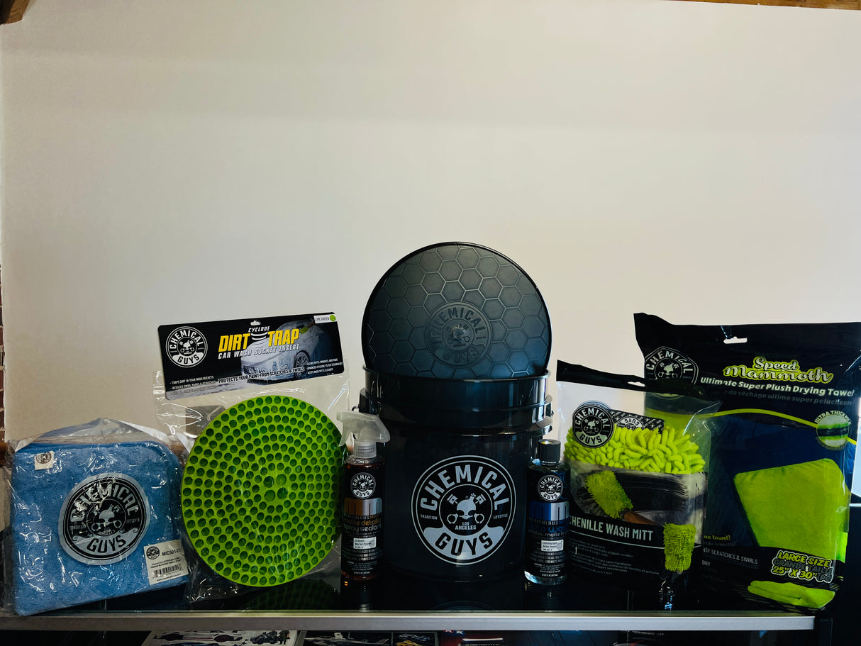 Chemical Guys Premium Detailing Bucket Kit - Matte