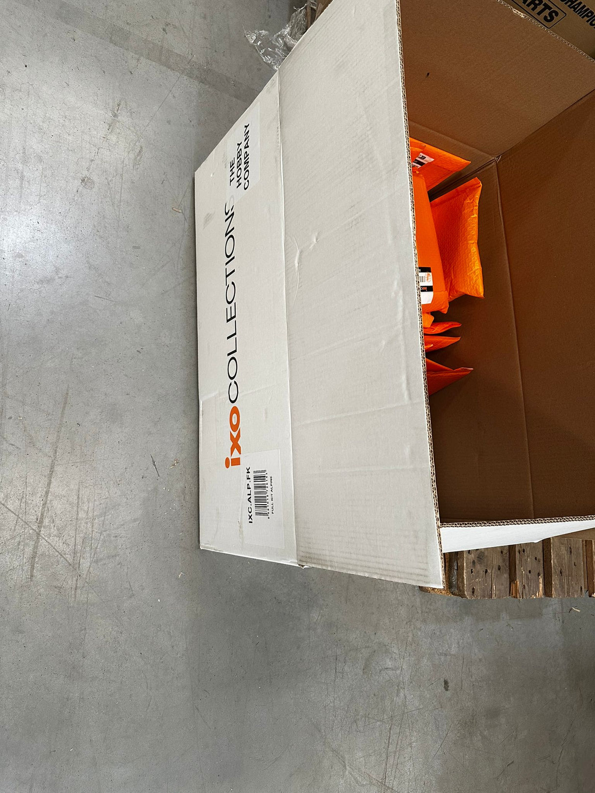 IXO Collections Alpine A110 1600S Rally 1:8 Scale Metal and Plastic Full Kit IXC.ALP.FK