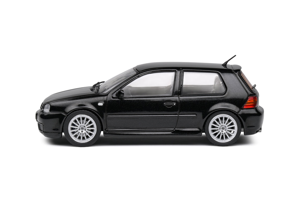 Solido Volkswagen Golf IV R32 Black 2003 1:43 S4313603