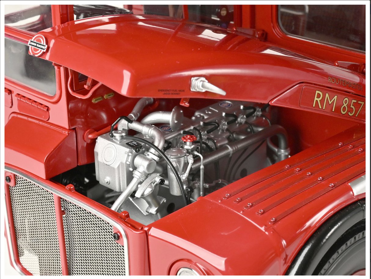 IXO Collections Routemaster Bus 1961 1:12 Scale Metal and Plastic Full Kit 1247 parts IXC.RTM.FK