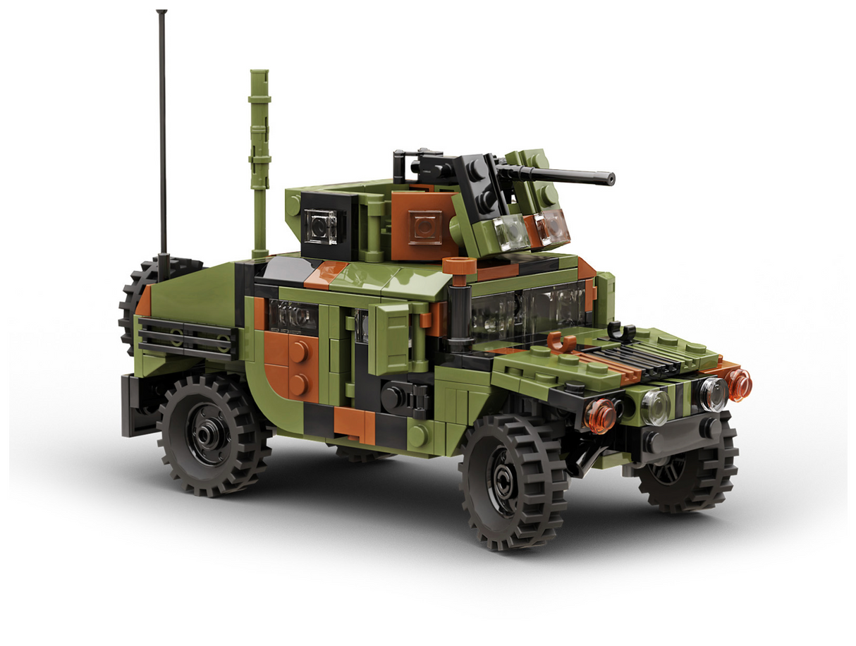 Build Army Humvee M1151 Combat Vehicle - 1:33 Scale 355 Pieces - BAM000