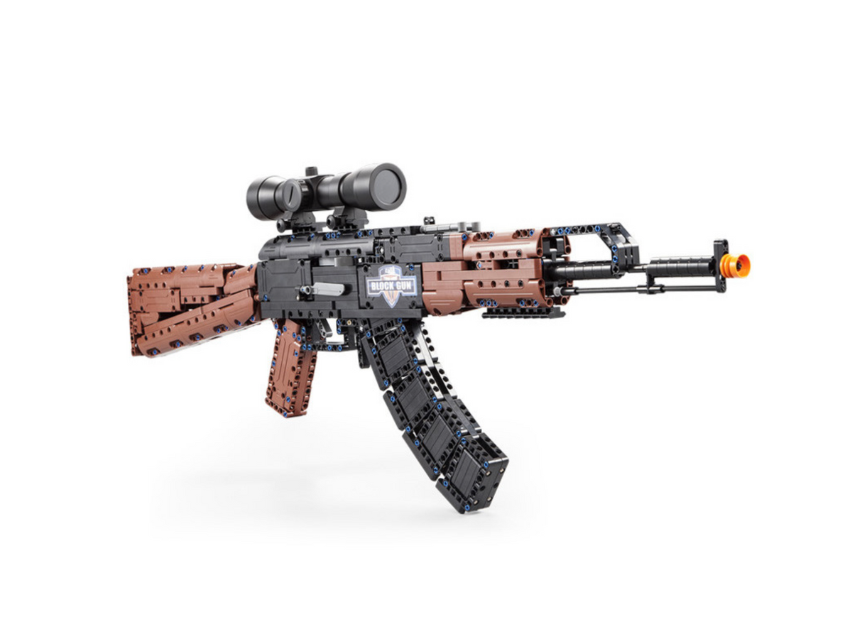 CaDA AK-47 Assault Rifle 738 pcs Brick Model Gun Kit C61009W