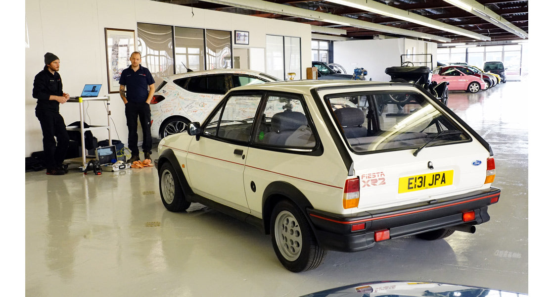 Corgi Ford Fiesta Mk2 XR2, Diamond White VA14403 1:43