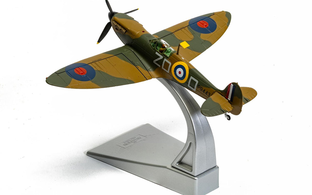 Corgi Supermarine Spitfire MkI - RAF No.222 Sqn - Flt Lt Douglas Bader (Battle of Britain 85) - AA39216