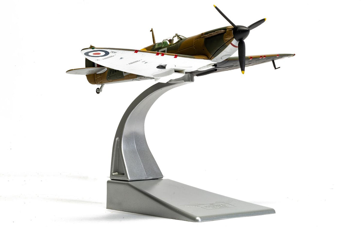 Corgi Supermarine Spitfire MkI - RAF No.222 Sqn - Flt Lt Douglas Bader (Battle of Britain 85) - AA39216