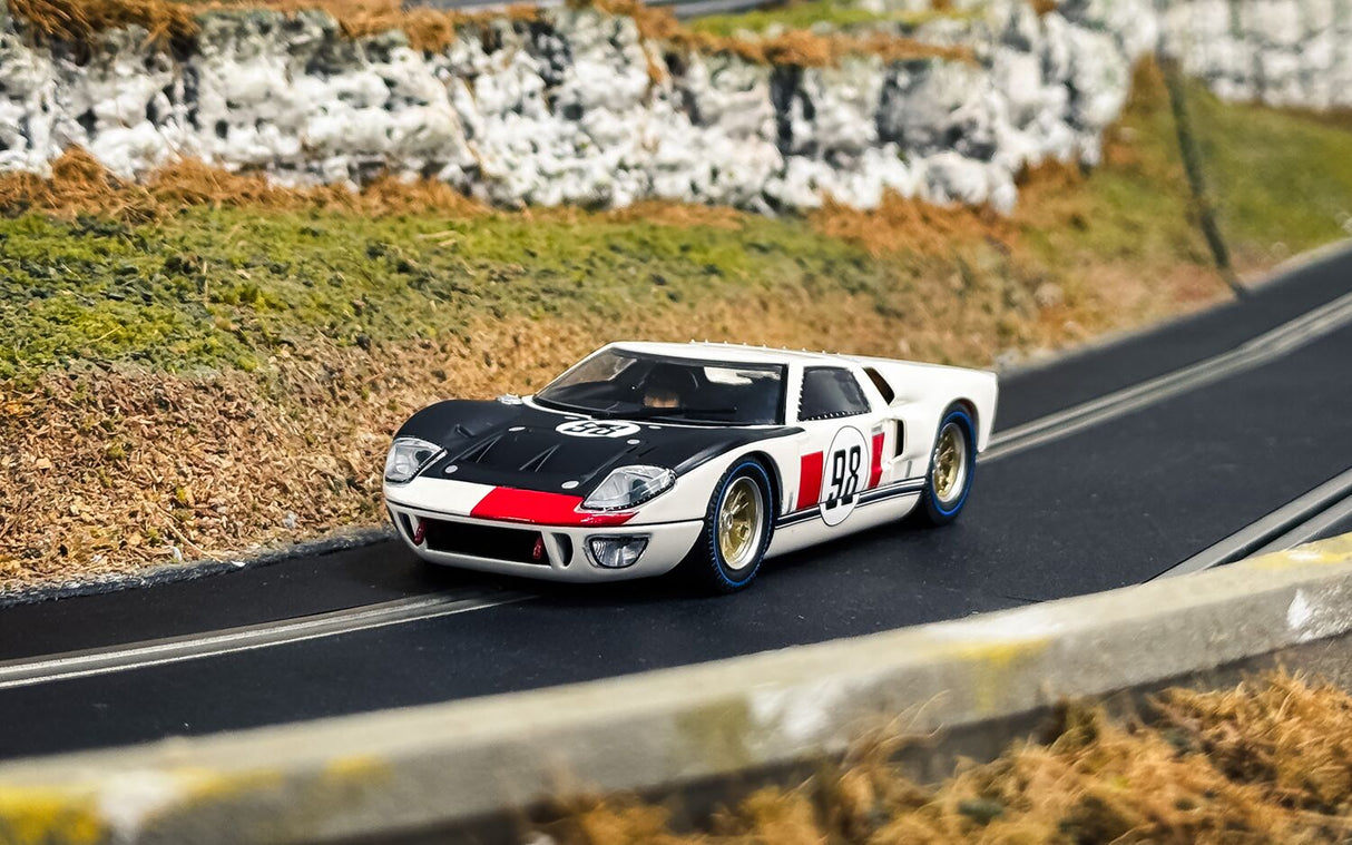 Scalextric Ken Miles - Triple Car Pack Ford / Shelby C4619A