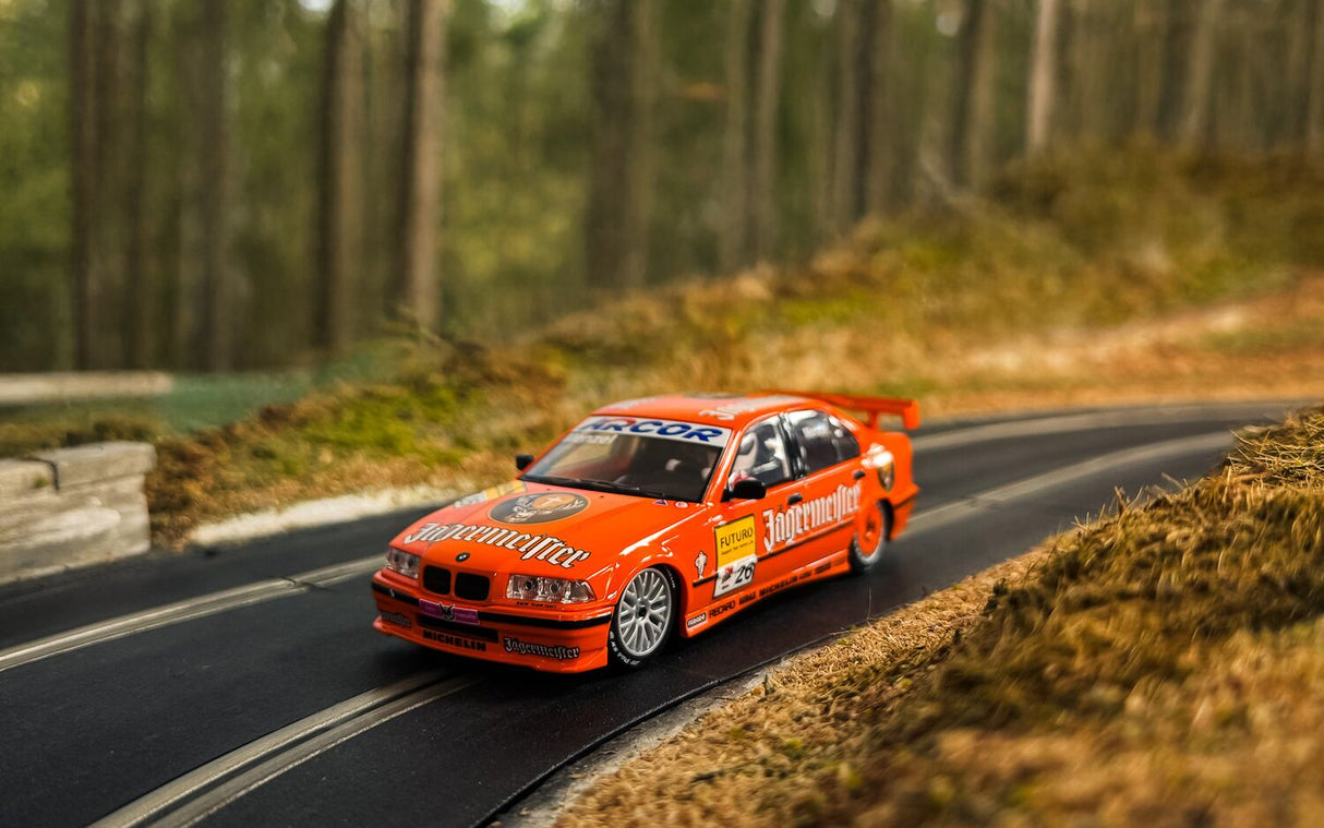 Scalextric BMW 320i - STW 1996 - Jagermeister C4624