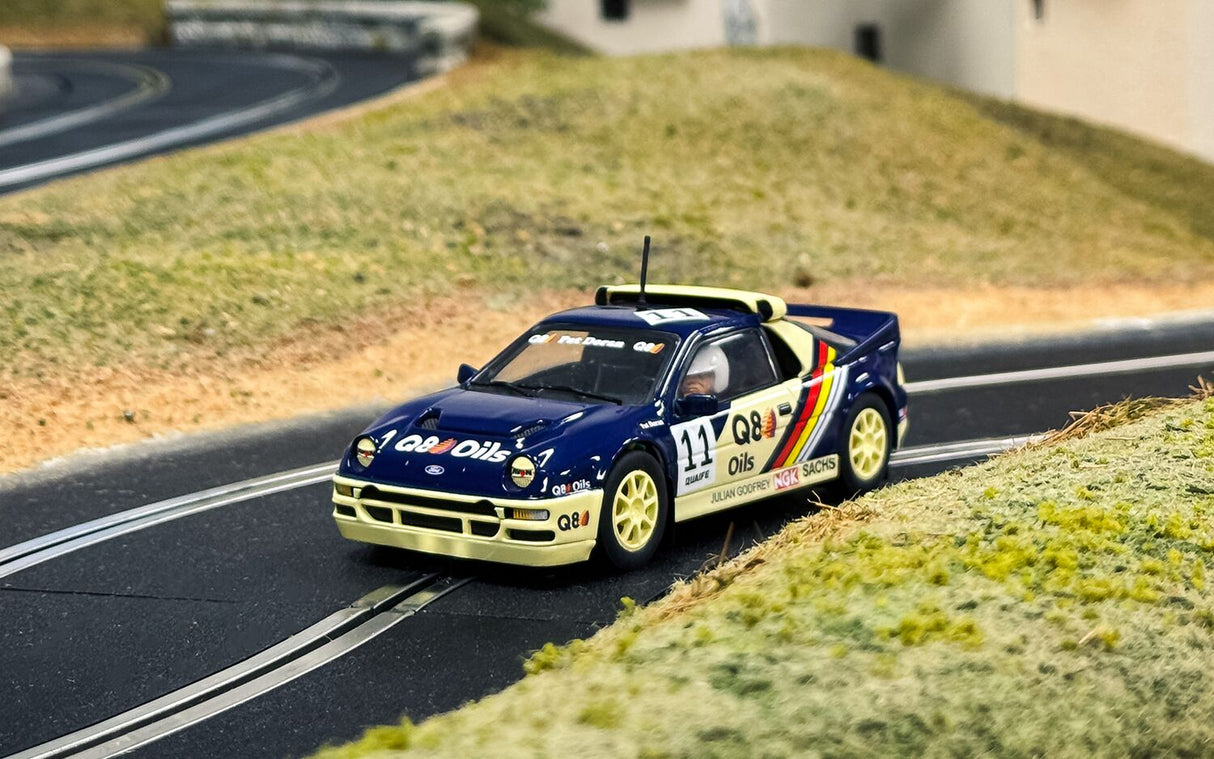 Scalextric Ford RS200 British Rallycross - Pat Doran C4667