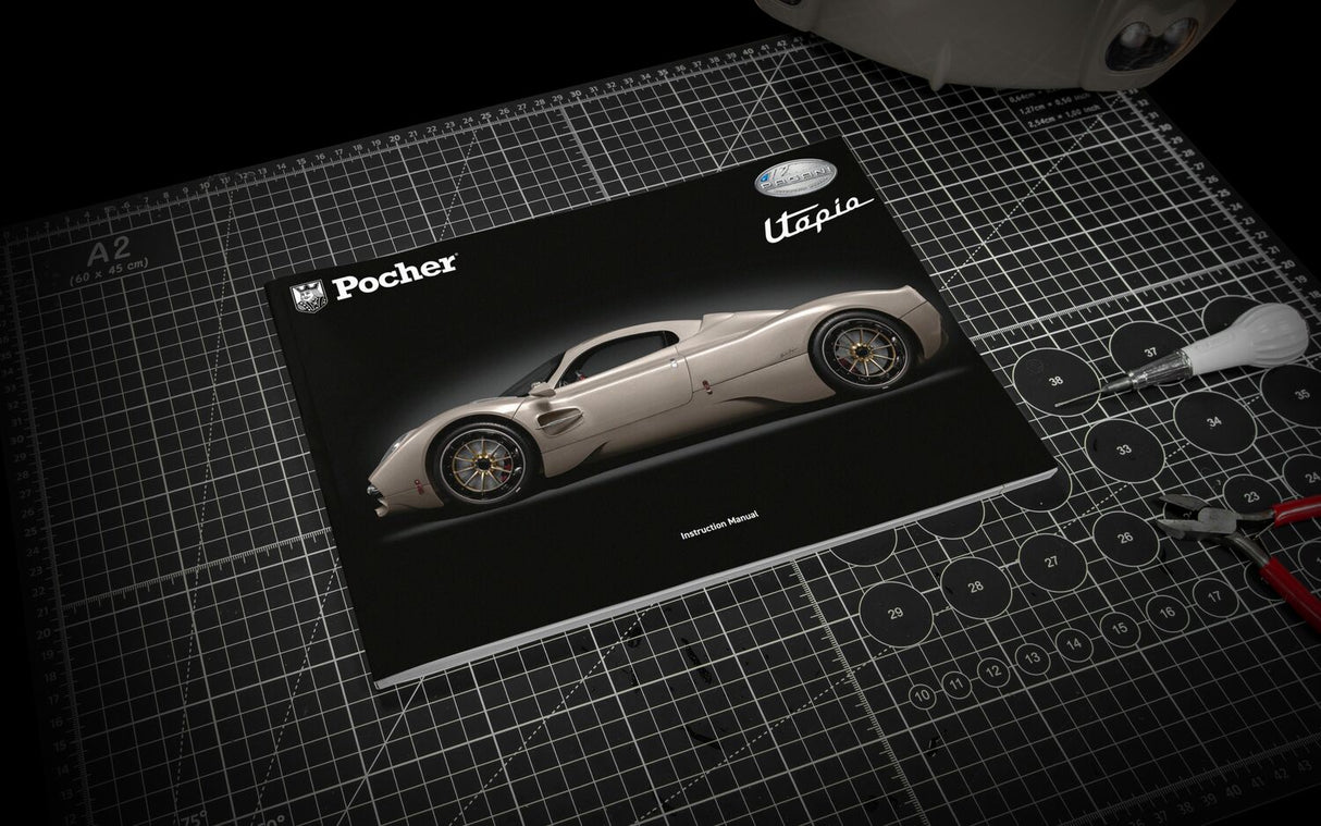 Pocher Pagani Utopia Coupé, Display Case & Instruction Manual Bundle - BUNDLEP04