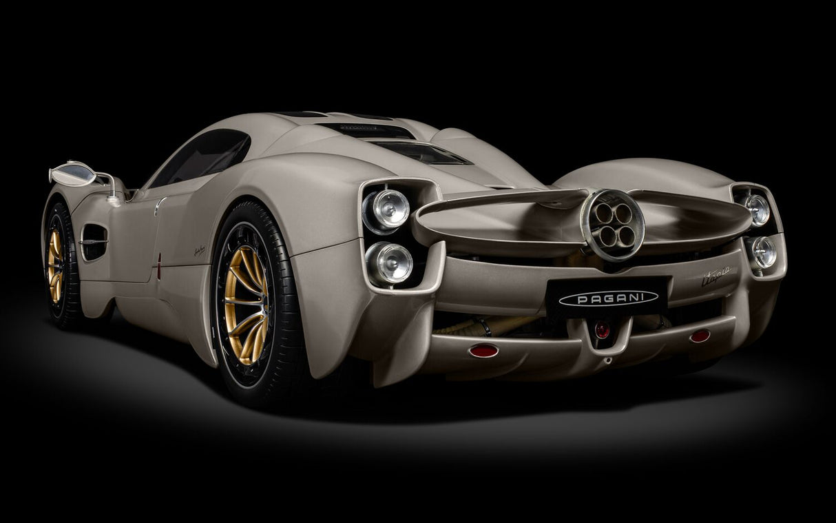 Pocher Pagani Utopia Coupé, Display Case & Instruction Manual Bundle - BUNDLEP04