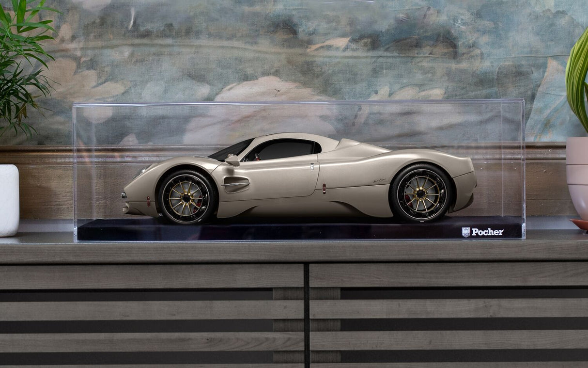 Pocher Pagani Utopia Coupé, Display Case & Instruction Manual Bundle - BUNDLEP04