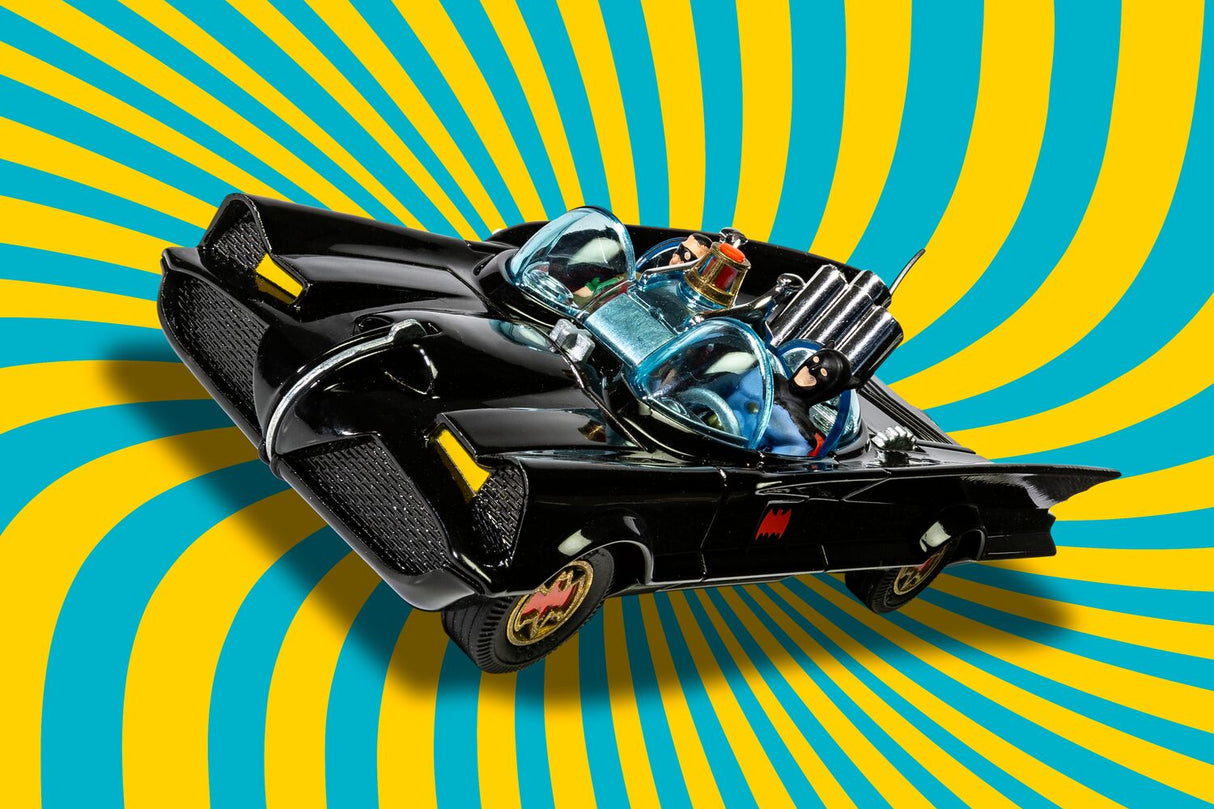 Corgi Batmobile 267 with Batman & Robin RT26701