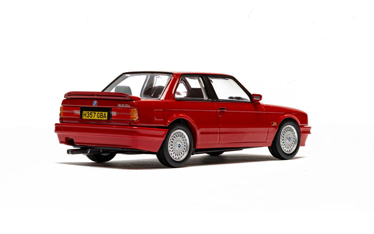 Corgi BMW E30 325i M-Tech 2, Brilliant Red VA13406 1:43