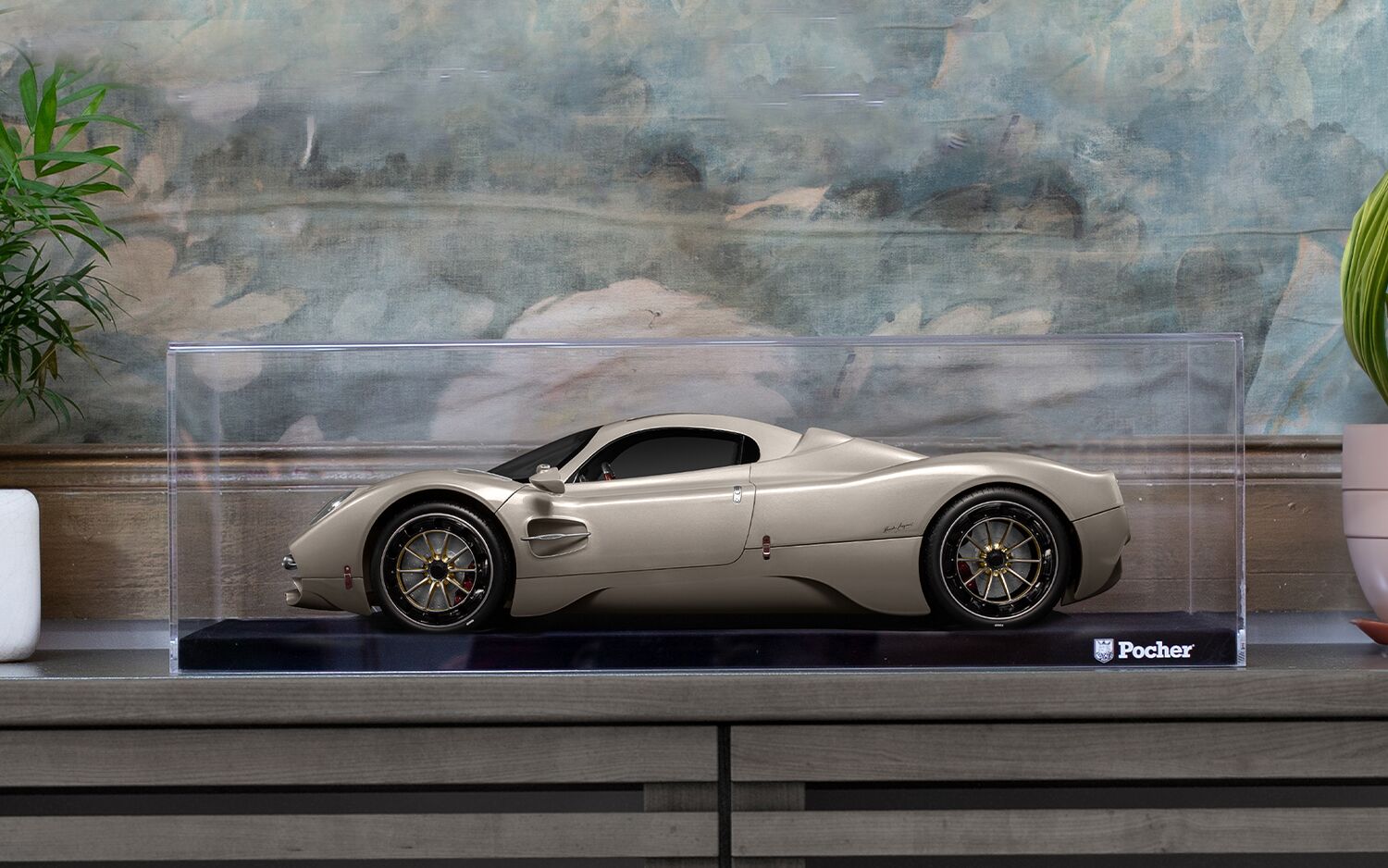 Pocher Pagani Utopia Coupé, Display Case & Instruction Manual Bundle - BUNDLEP04