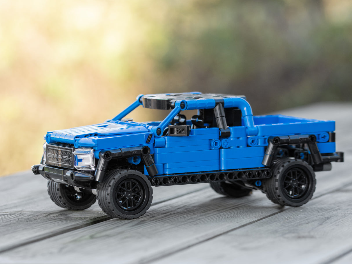 CaDA Smash Off Roader Pick Up Truck - Pull Back Motor - 1:18 390 Pieces Brick Model Kit C52029W