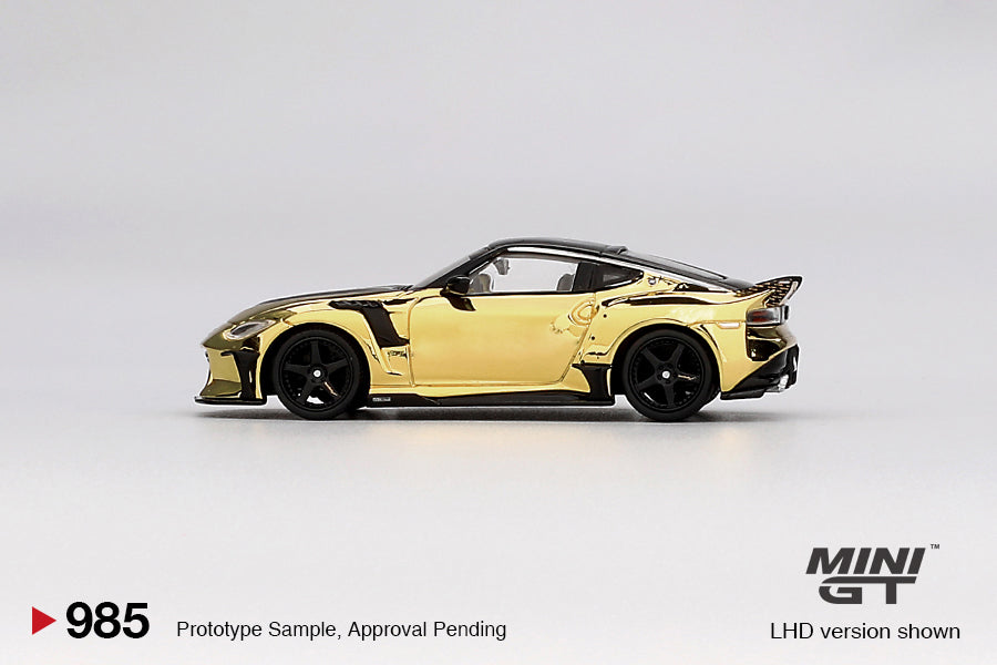 Mini GT Nissan Z VeilSide FFZ400 Gold Chrome RHD 1:64 - MGT00985-R