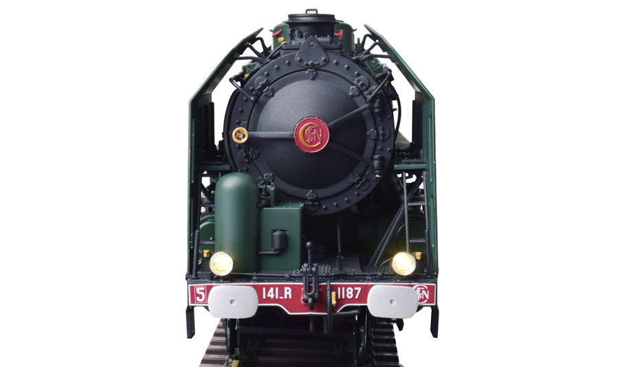IXO Collections 141-R Steam Locomotive 1:32 Scale Metal and Plastic Full Kit IXC.141.FK