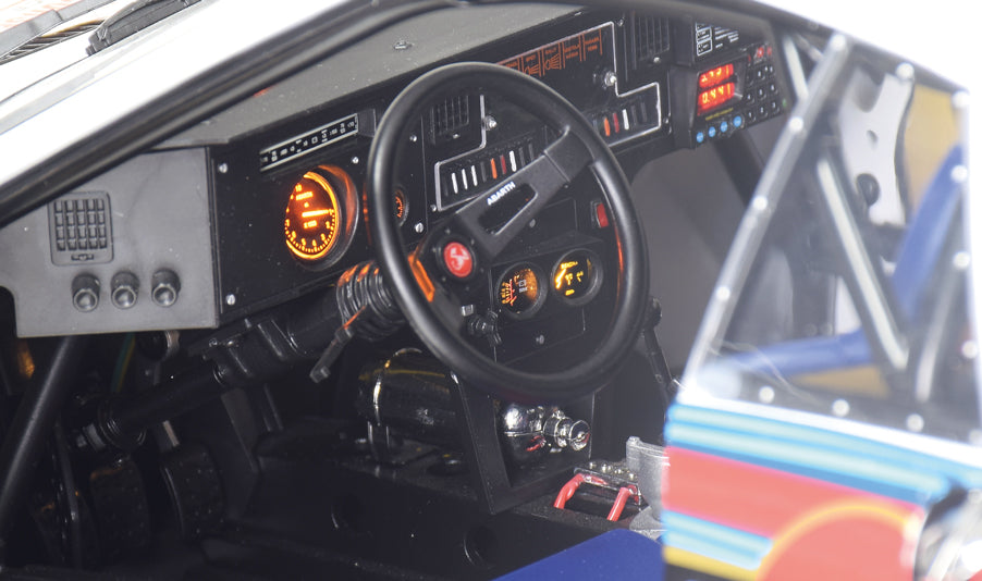 IXO Collections Lancia 037 1:8 Scale Metal and Plastic Full Kit IXC.LAN.FK