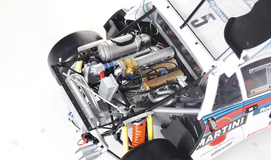 IXO Collections Lancia 037 1:8 Scale Metal and Plastic Full Kit IXC.LAN.FK