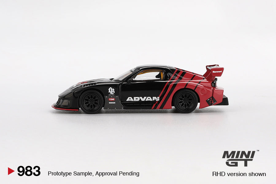 Mini GT MAZDA RX-7 LB-Super Silhouette Advan RHD 1:64 - MGT00983-R