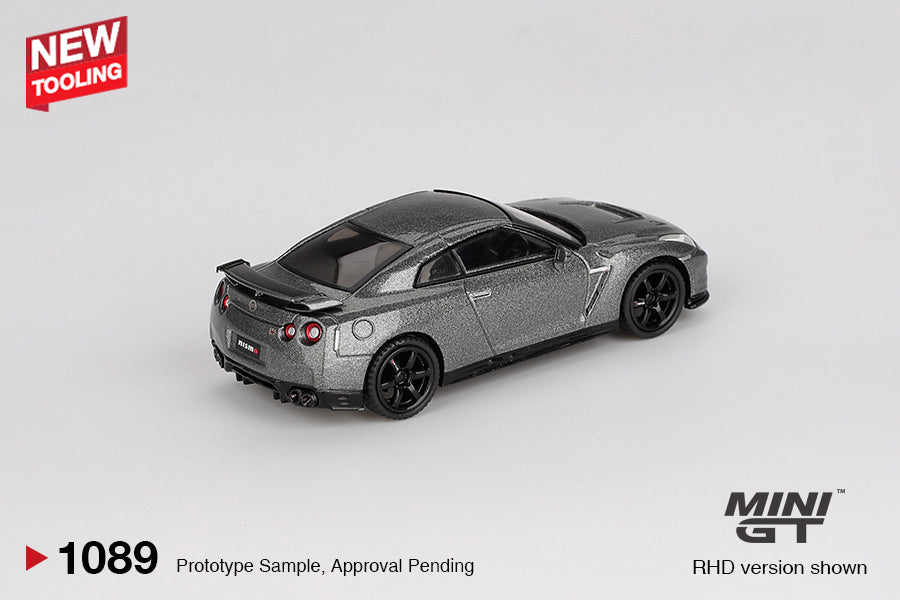 Mini GT Nissan GT-R Nismo 2013 Dark Metal Grey R35 CRS RHD 1:64 - MGT01089-R