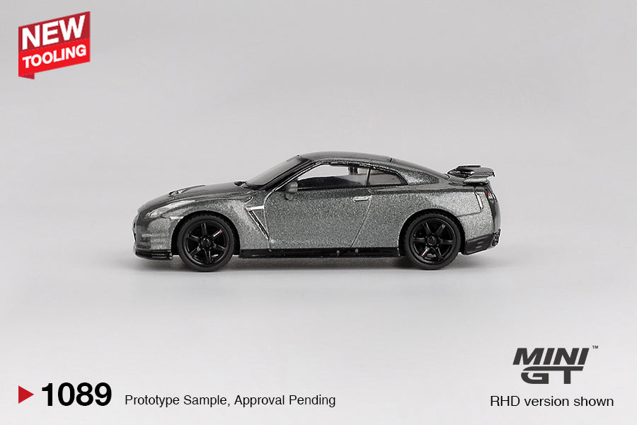 Mini GT Nissan GT-R Nismo 2013 Dark Metal Grey R35 CRS RHD 1:64 - MGT01089-R