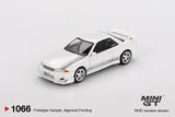 Mini GT Nissan Skyline GT-R (R32) Veilside Combat C-I White RHD 1:64 - MGT01066-R