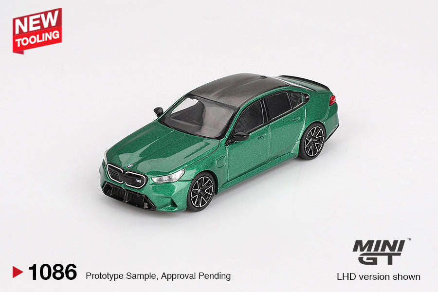 Mini GT BMW M5 Isle of Man Green Metallic 1:64 - MGT01086-R
