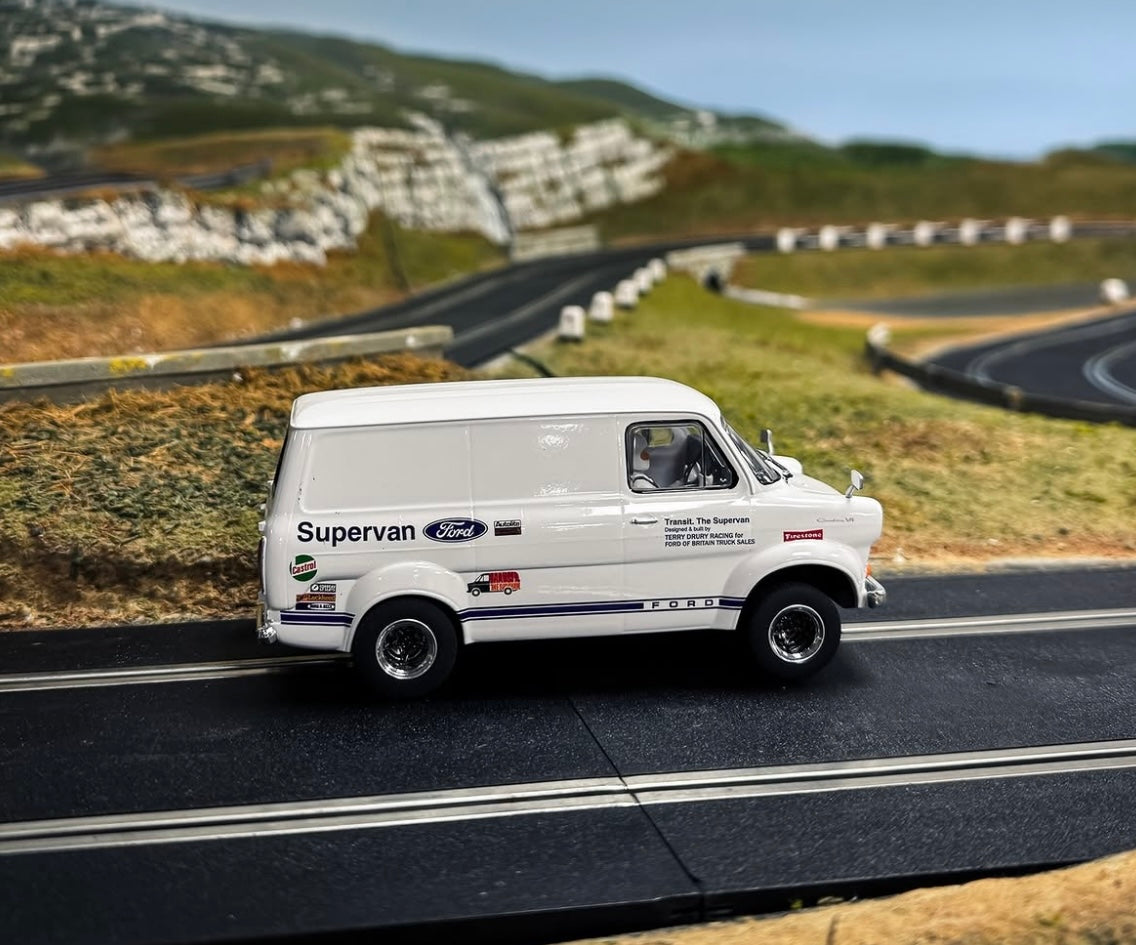 Scalextric Ford Transit Mk1 Supervan 1 C4650