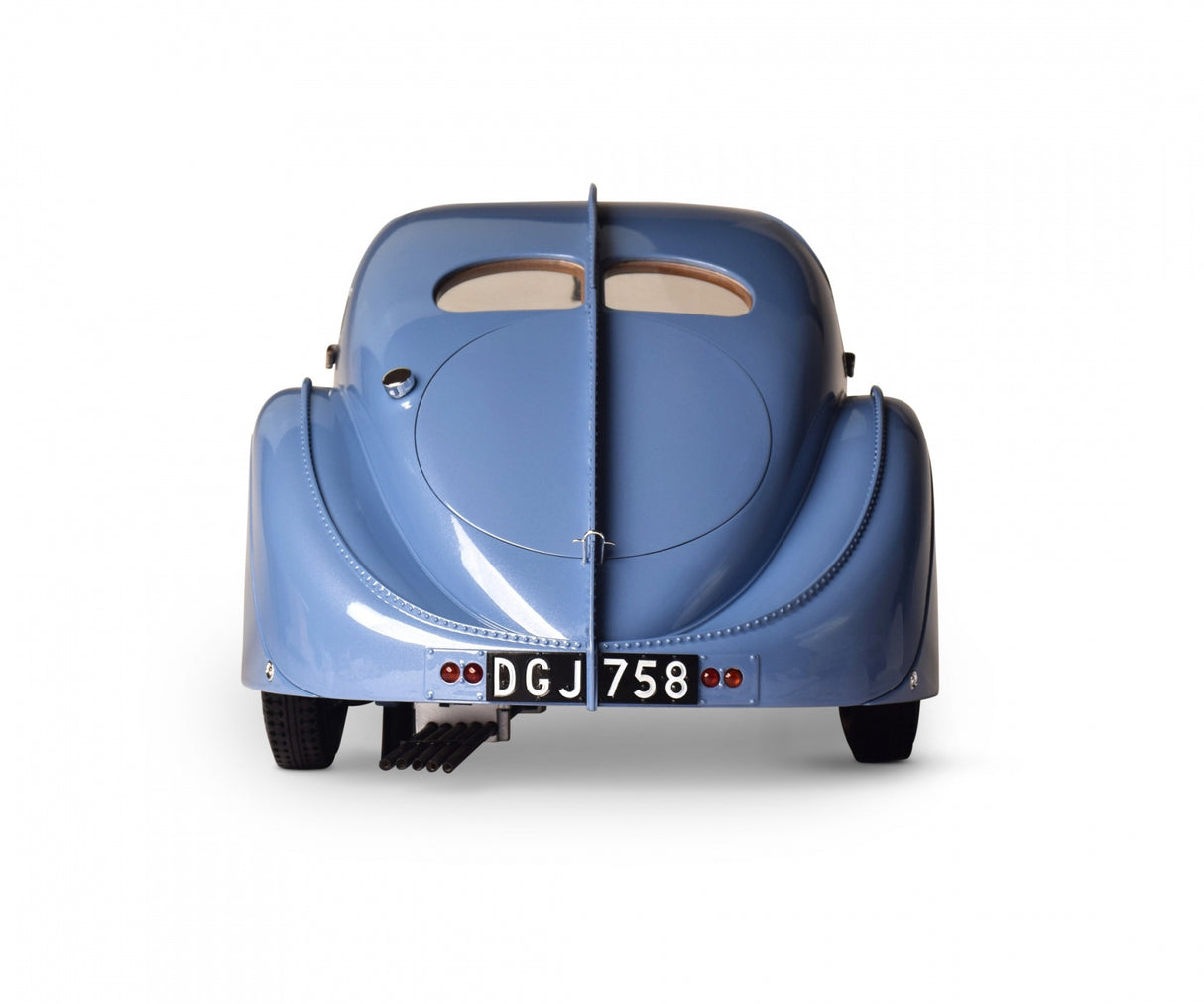 Rear end on shot