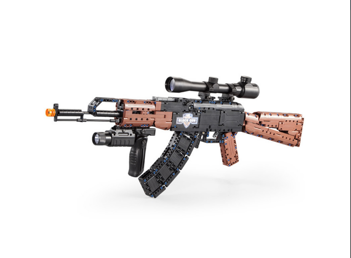 CaDA AK-47 Assault Rifle 738 pcs Brick Model Gun Kit C61009W