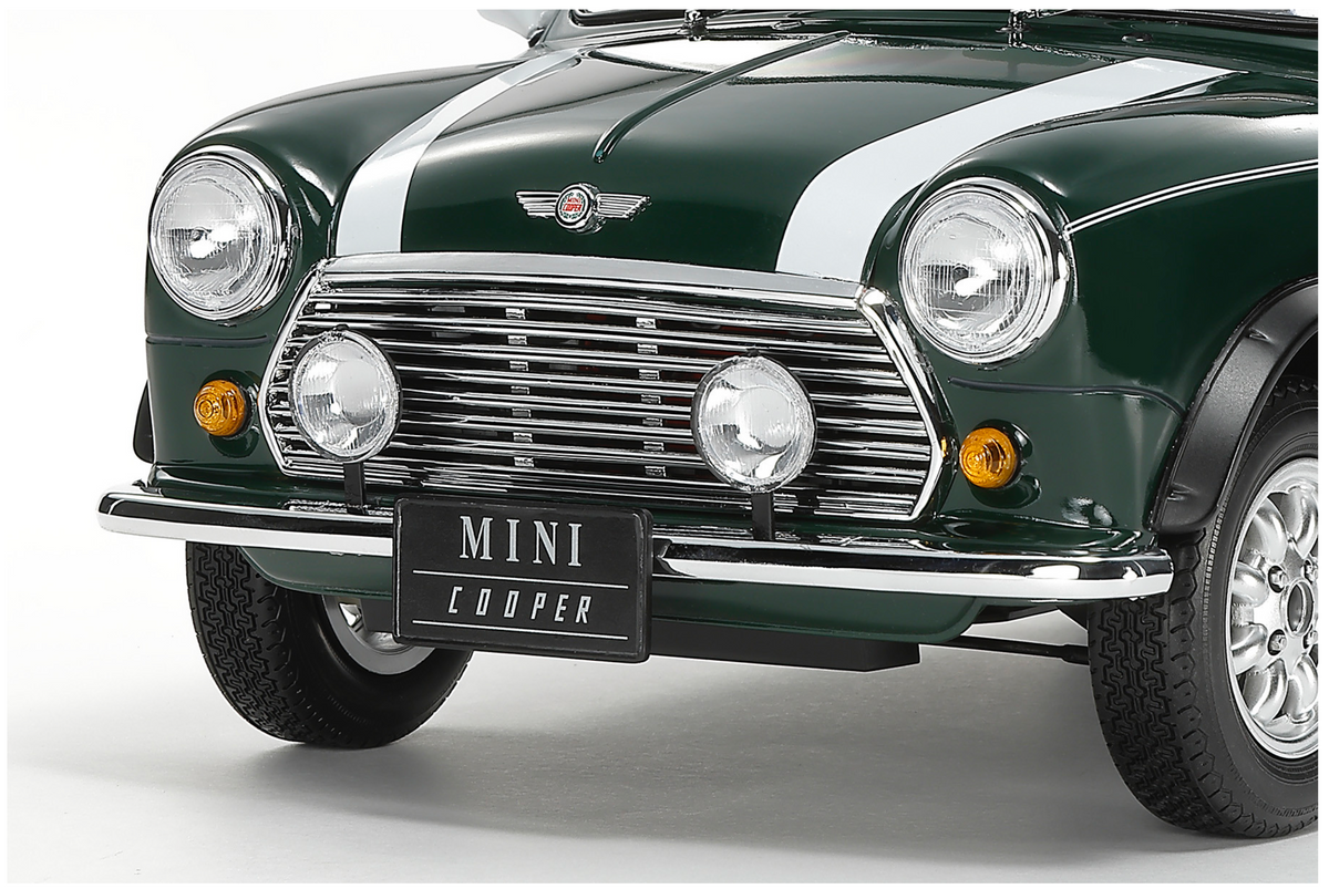 Tamiya Mini Cooper 1.3i 1/12 Model Kit - Item #12031