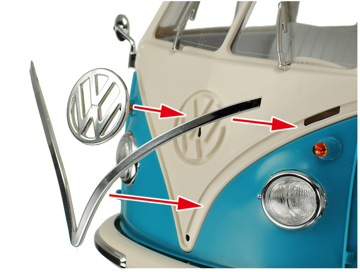 Tamiya Volkswagen Type 2 (T1) Blue & White (Clic Loc) 1/24 Plastic Model Kit - Item #28102