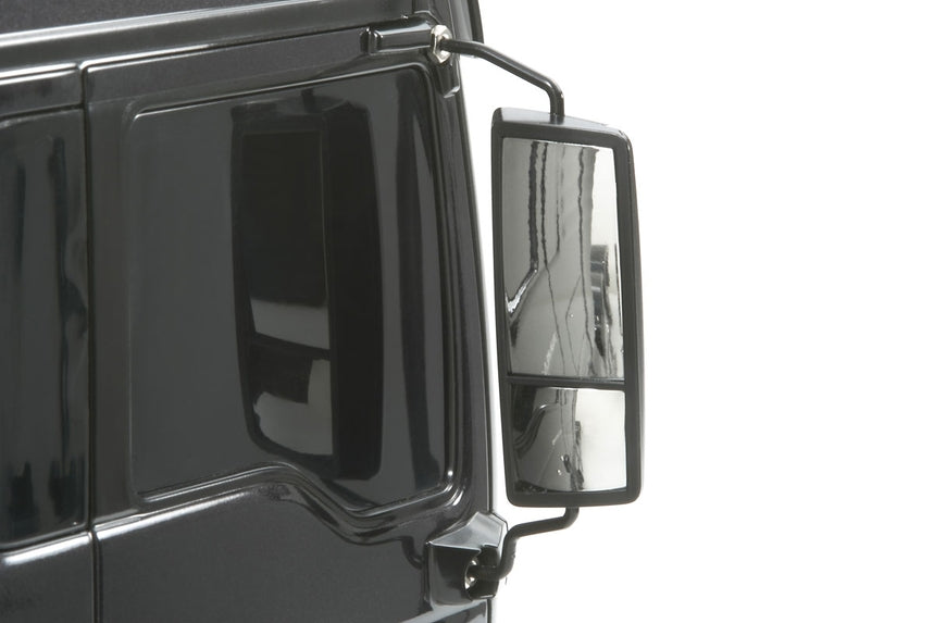 Door & wing mirror view