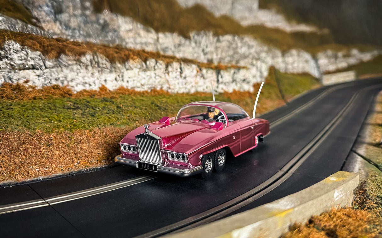Scalextric FAB 1 - Thunderbirds - Chrome Edition C4579A