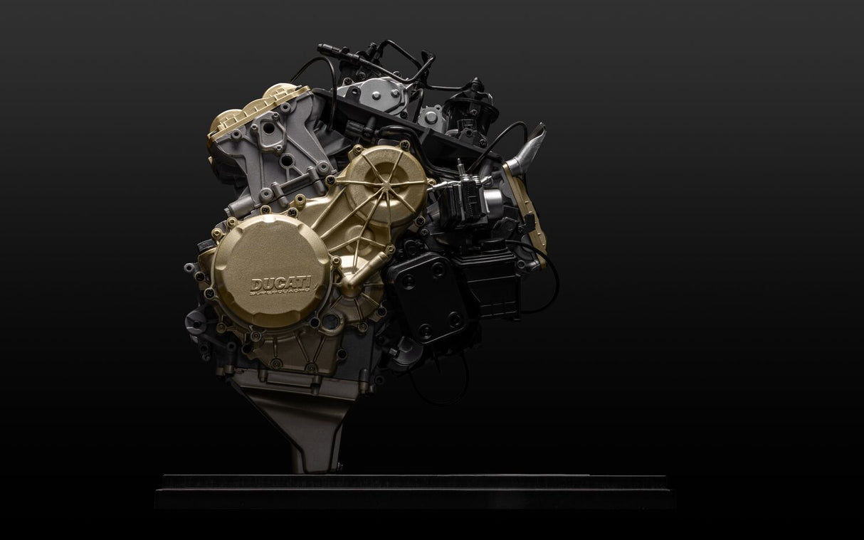 Pocher Ducati Superquadro V2 Engine - 1:4 Scale Assembly Kit - HKM124