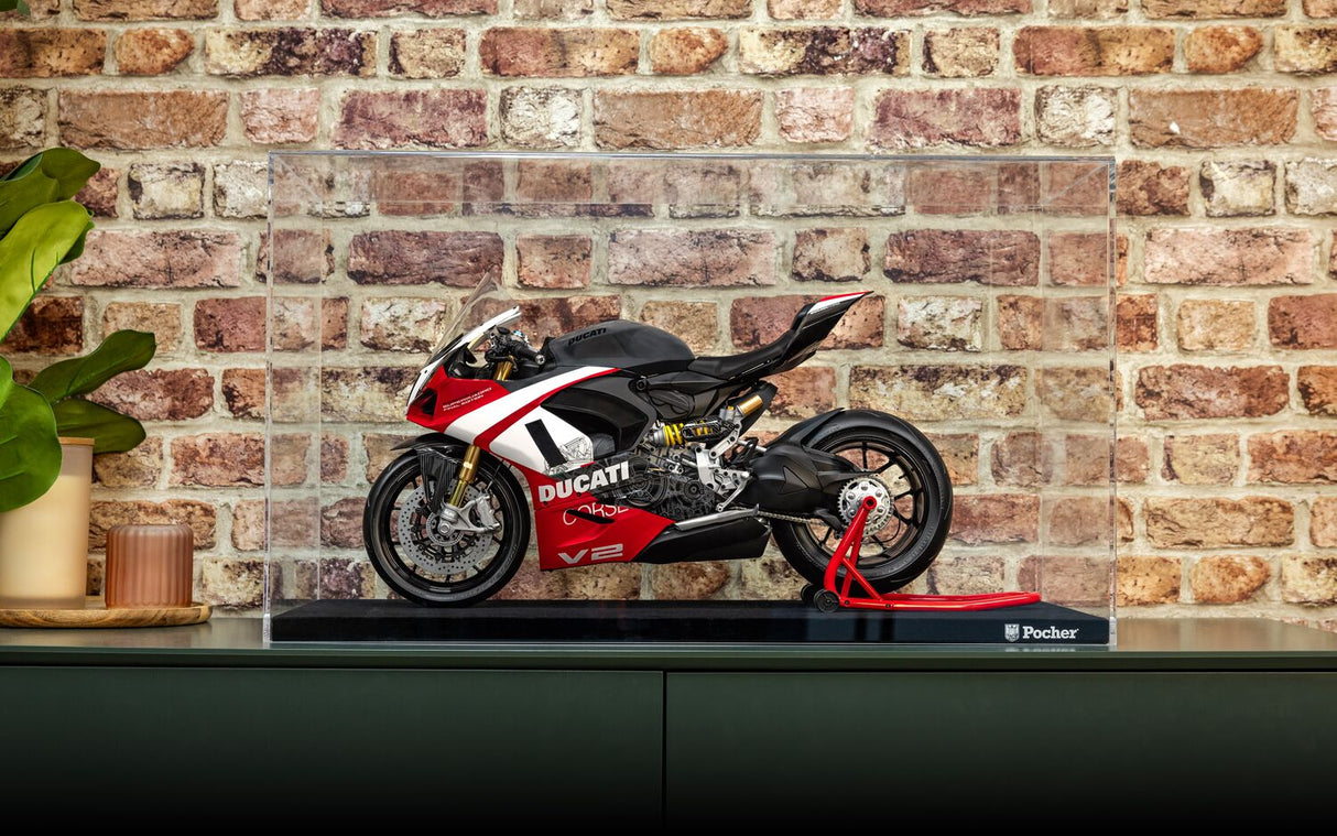 Pocher Ducati Panigale - V2 Superquadro Final Edition - 1:4 Scale Assembly Kit - HK124