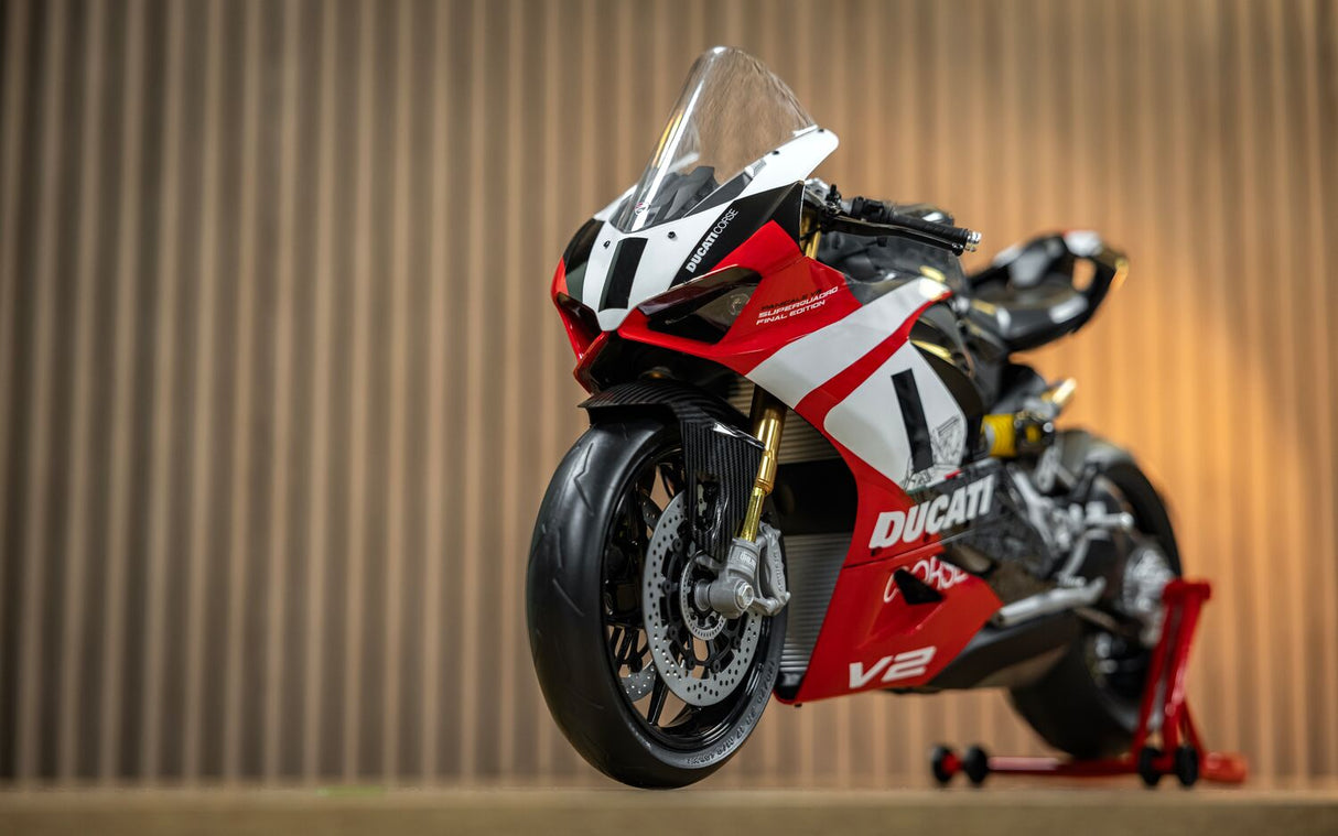 Pocher Ducati Panigale - V2 Superquadro Final Edition - 1:4 Scale Assembly Kit - HK124